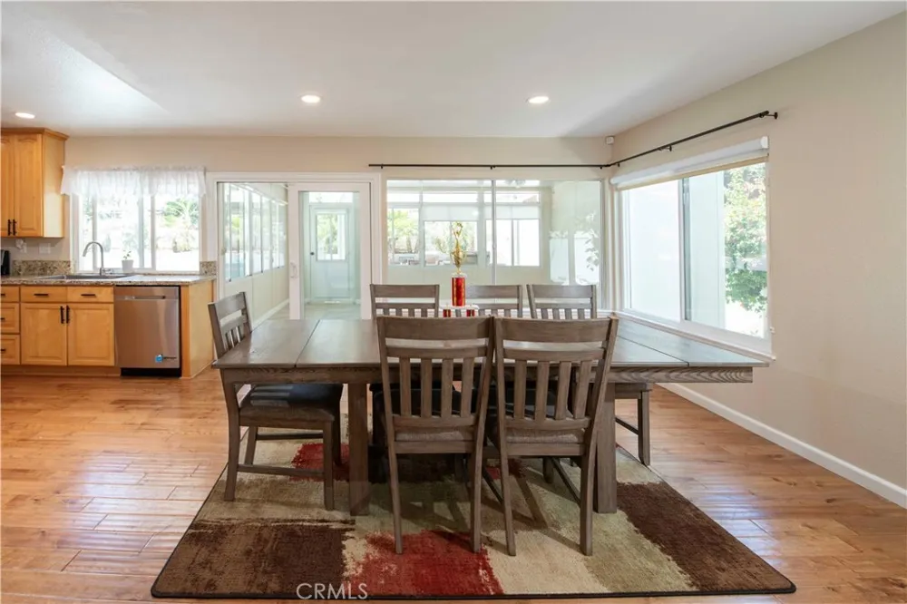 1452 GRANADA AVENUE Corona, CA 92878