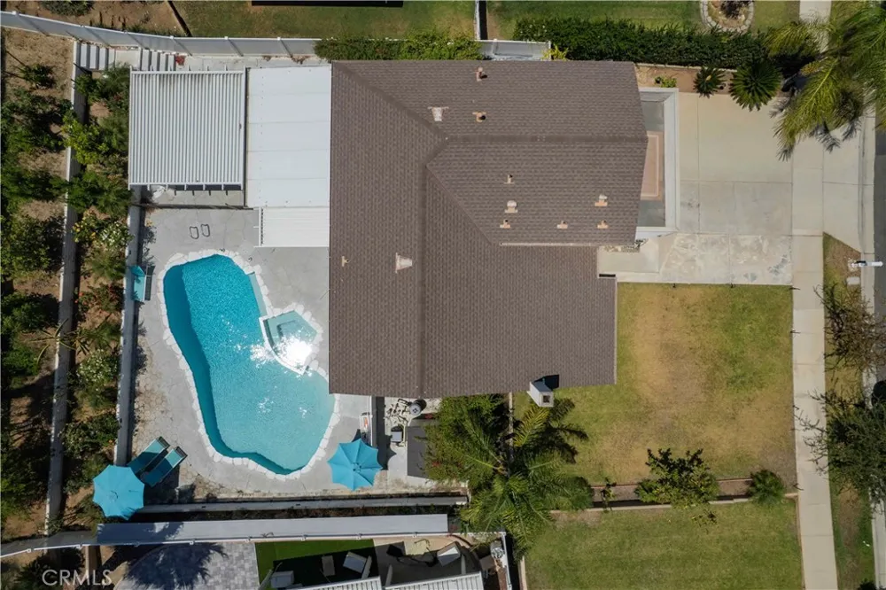 1452 GRANADA AVENUE Corona, CA 92878