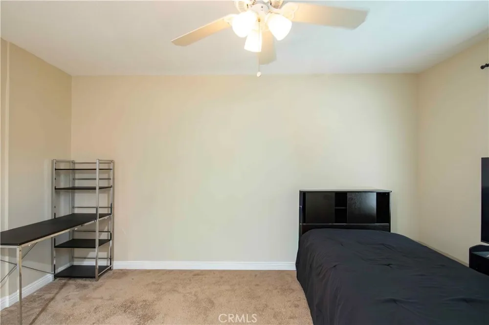 1452 GRANADA AVENUE Corona, CA 92878