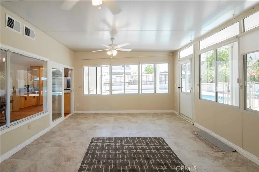 1452 GRANADA AVENUE Corona, CA 92878