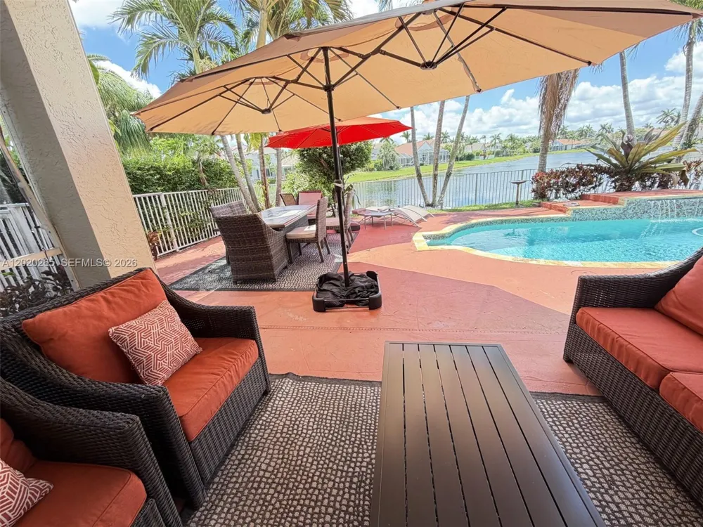 19432 Preserve Dr Boca Raton, FL 33498