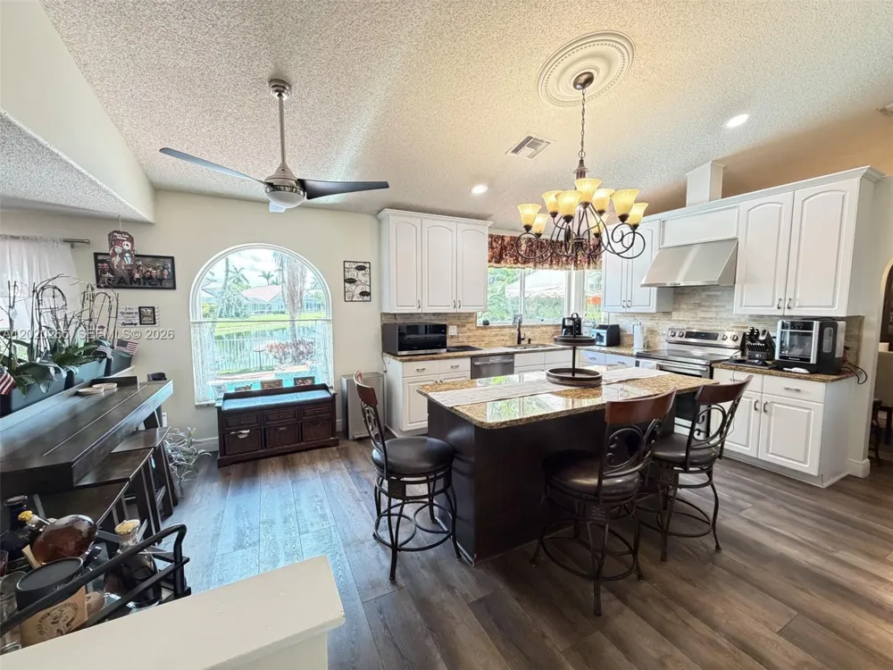 19432 Preserve Dr Boca Raton, FL 33498