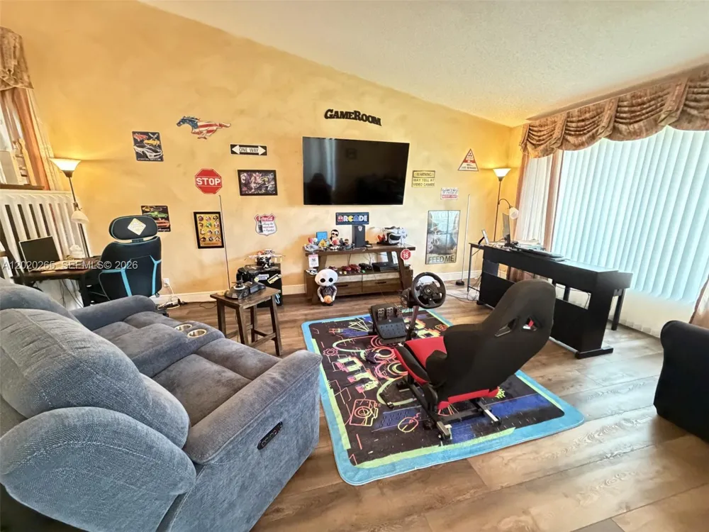19432 Preserve Dr Boca Raton, FL 33498