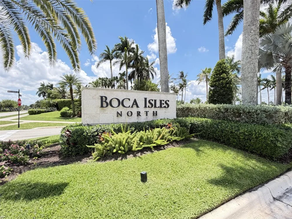 19432 Preserve Dr Boca Raton, FL 33498