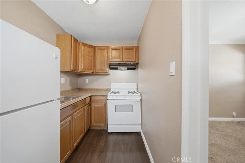 17797 Grand A & B Lake Elsinore, CA 92530