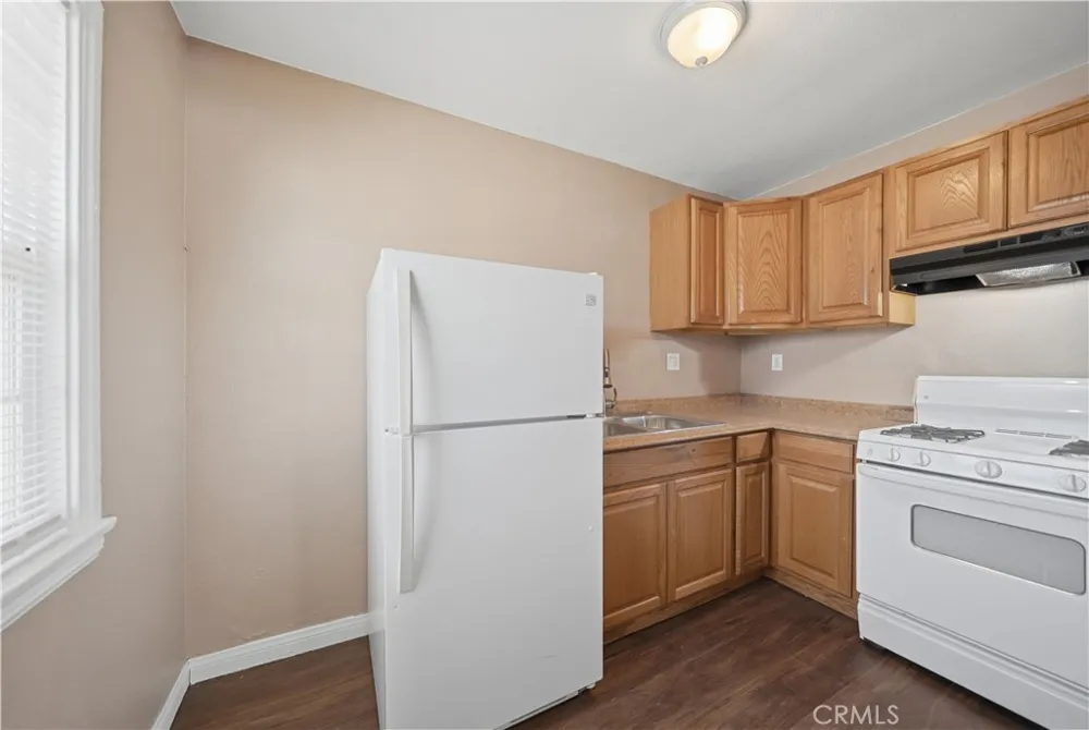 17797 Grand A & B Lake Elsinore, CA 92530