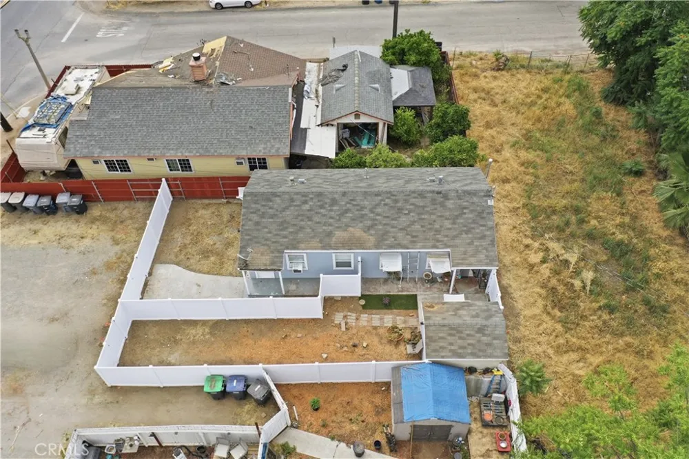 17797 Grand A & B Lake Elsinore, CA 92530