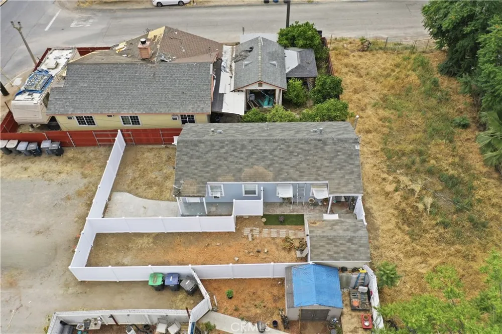 17797 Grand A & B Lake Elsinore, CA 92530