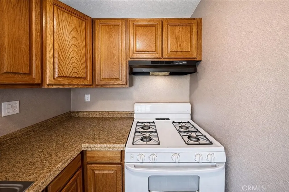 17797 Grand A & B Lake Elsinore, CA 92530