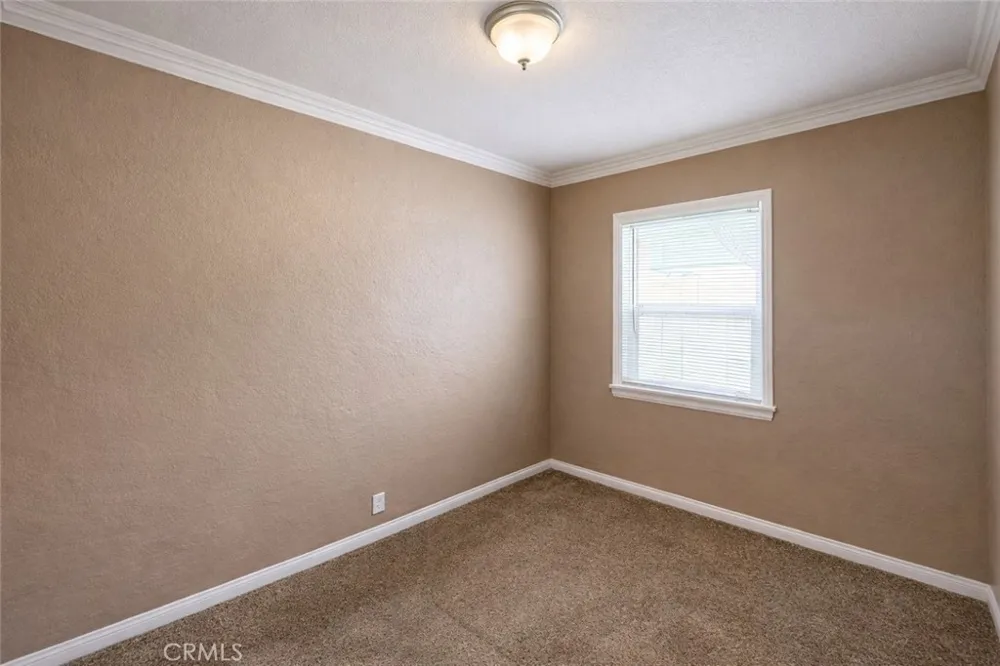 17797 Grand A & B Lake Elsinore, CA 92530