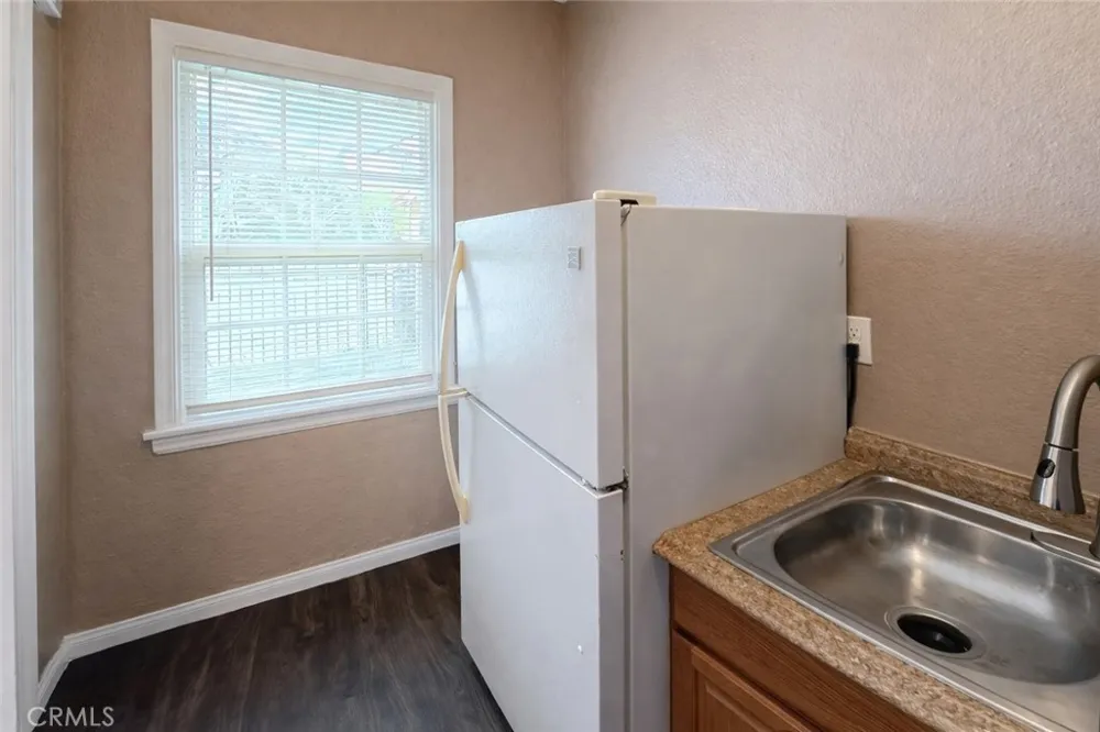 17797 Grand A & B Lake Elsinore, CA 92530