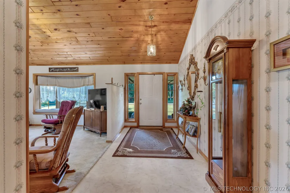 24751 S 200 ROAD Henryetta, OK 74437