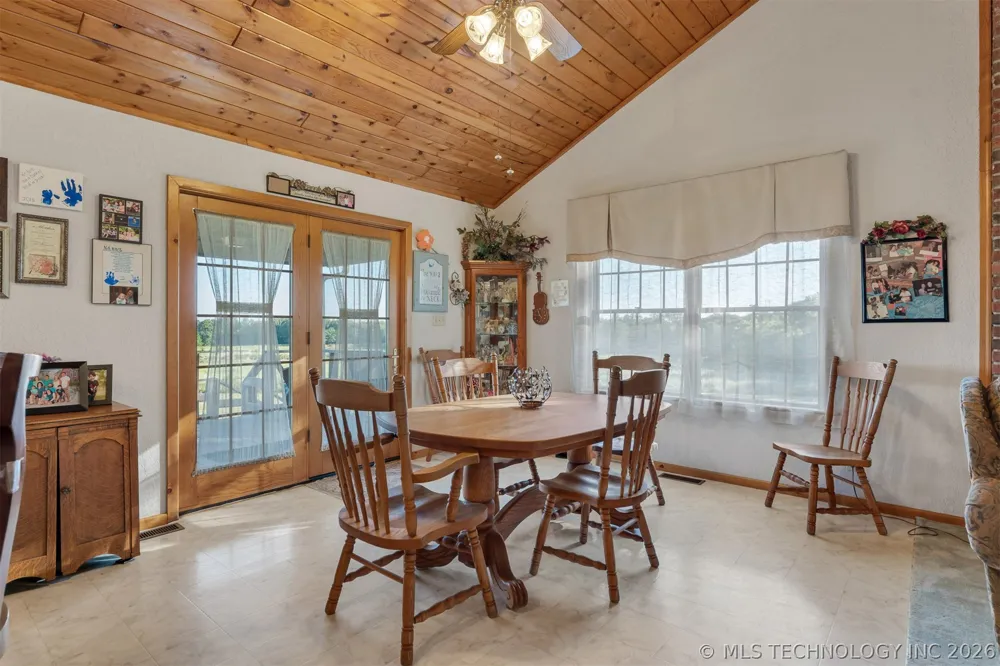 24751 S 200 ROAD Henryetta, OK 74437