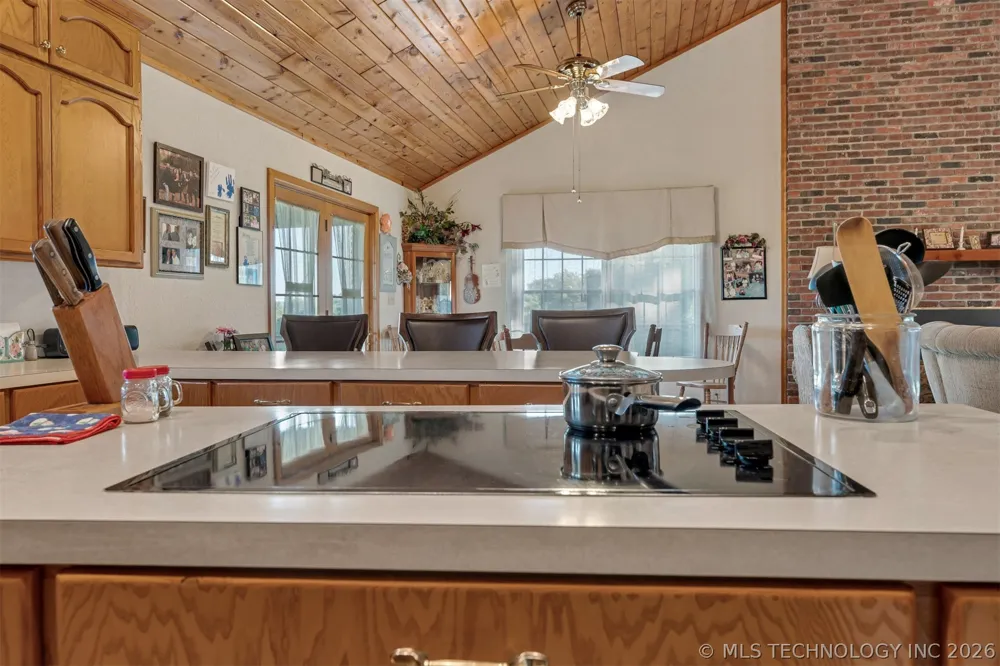 24751 S 200 ROAD Henryetta, OK 74437