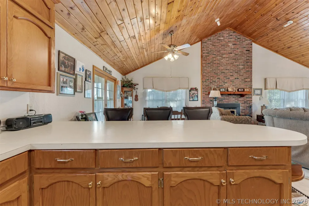 24751 S 200 ROAD Henryetta, OK 74437