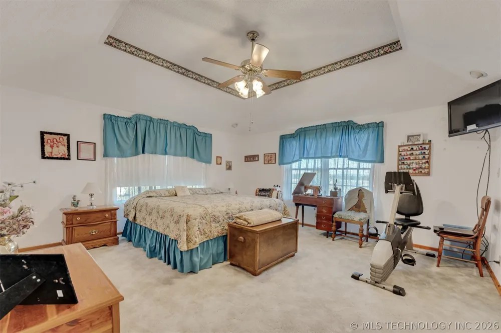 24751 S 200 ROAD Henryetta, OK 74437