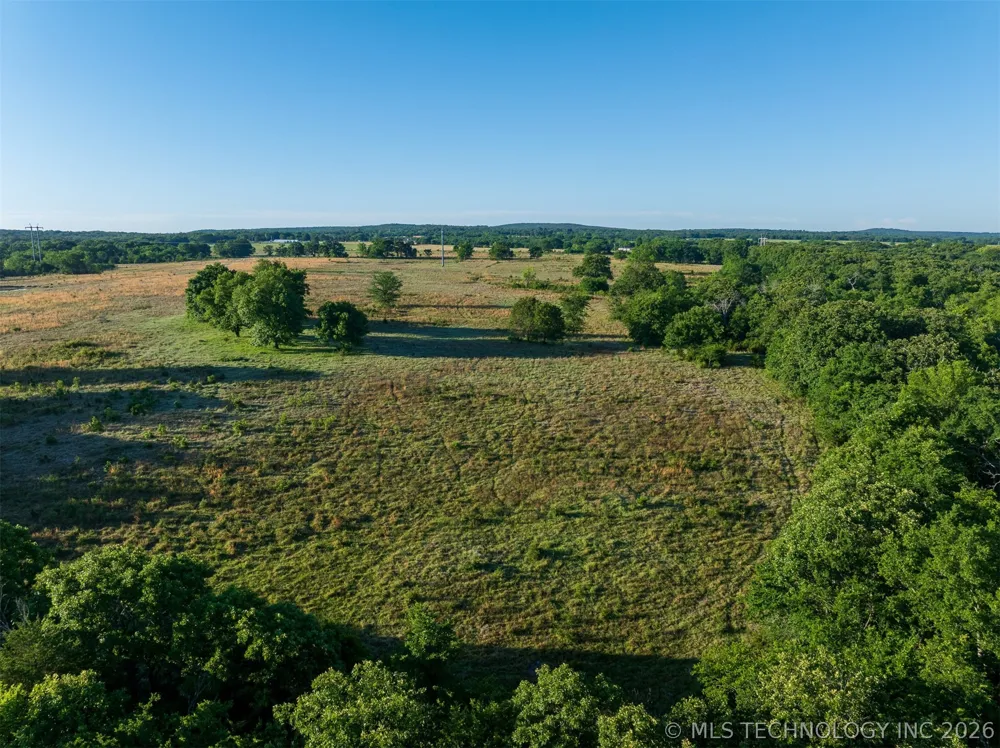 24751 S 200 ROAD Henryetta, OK 74437