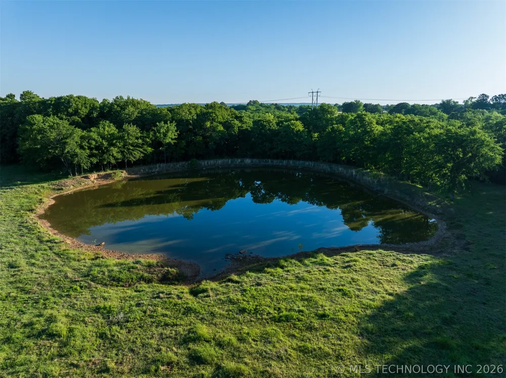 24751 S 200 ROAD Henryetta, OK 74437