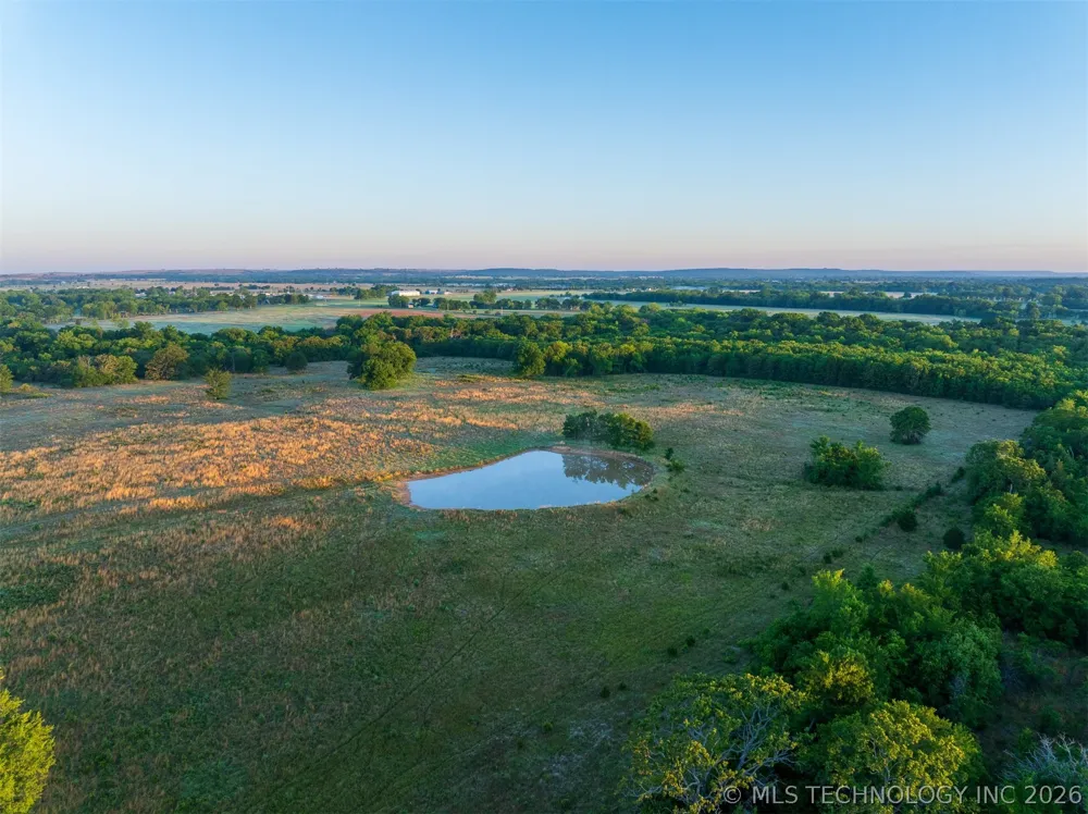 24751 S 200 ROAD Henryetta, OK 74437