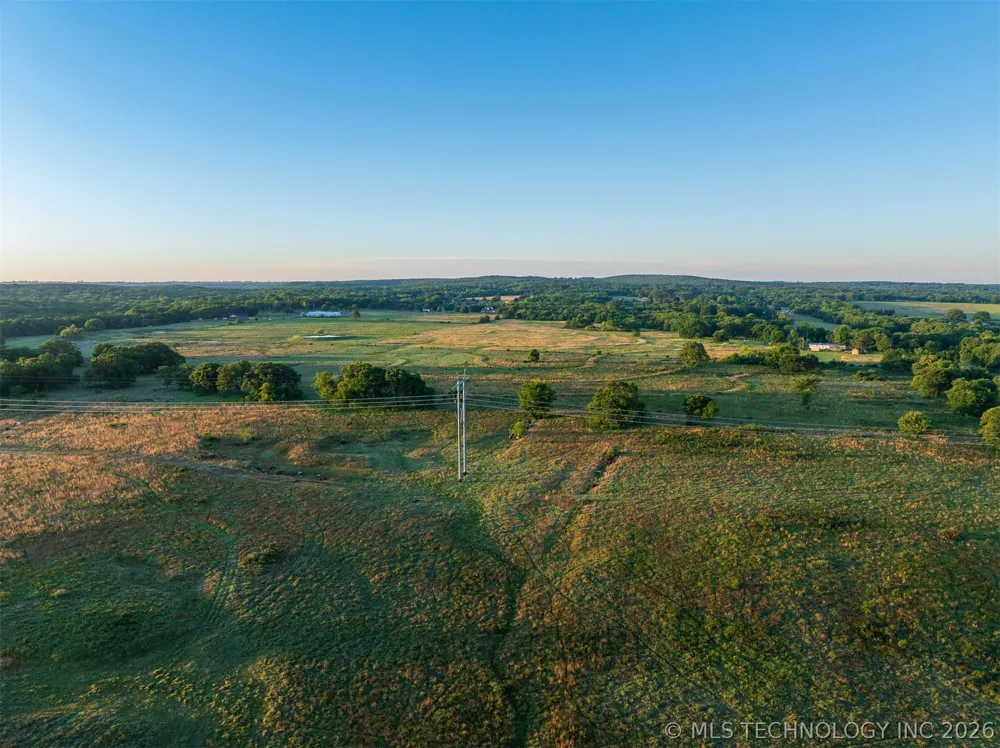 24751 S 200 ROAD Henryetta, OK 74437