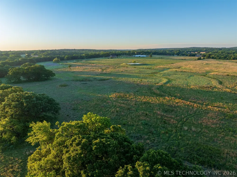 24751 S 200 ROAD Henryetta, OK 74437