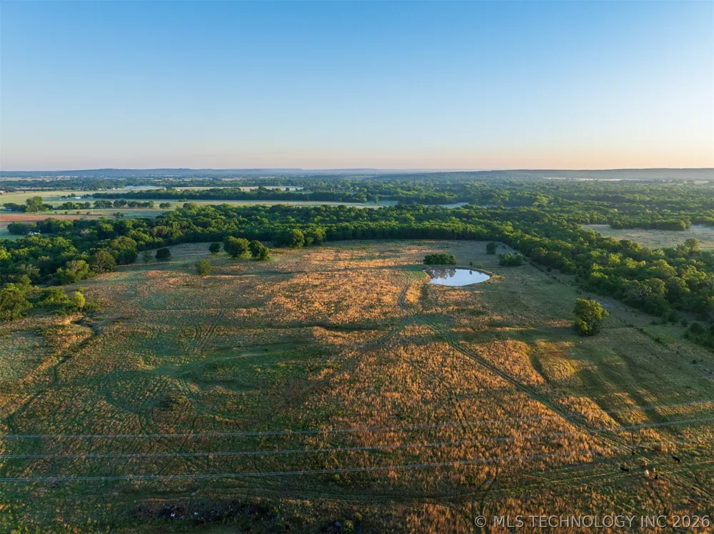 24751 S 200 ROAD Henryetta, OK 74437