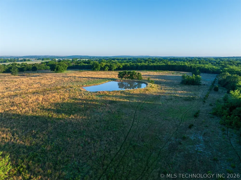 24751 S 200 ROAD Henryetta, OK 74437