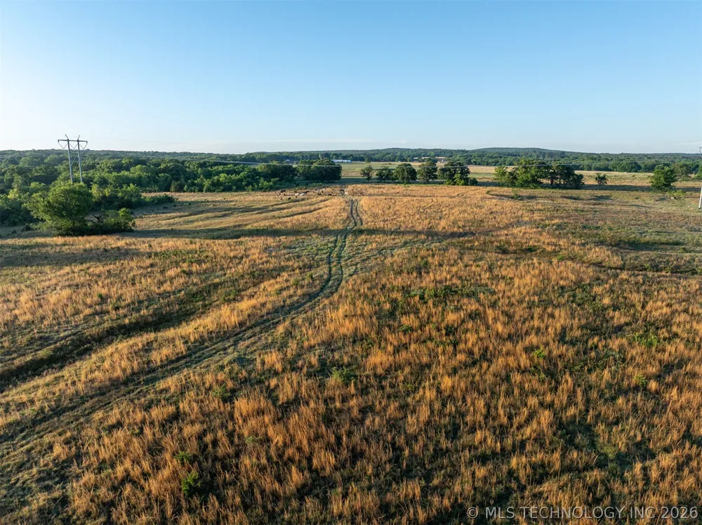 24751 S 200 ROAD Henryetta, OK 74437