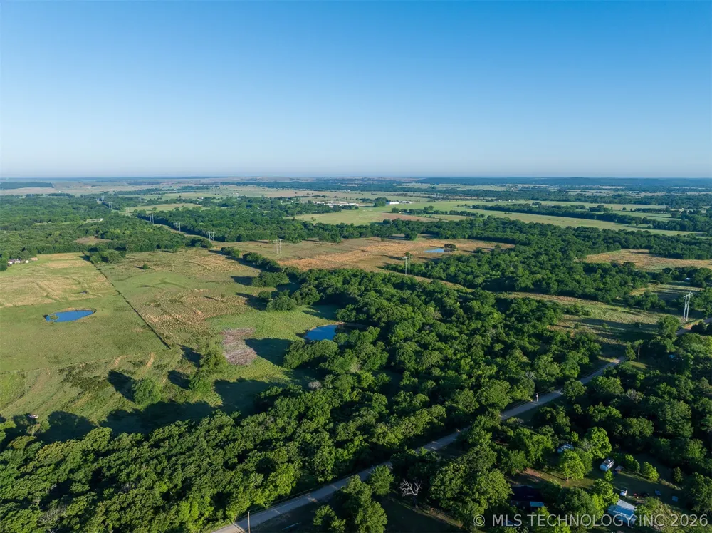 24751 S 200 ROAD Henryetta, OK 74437