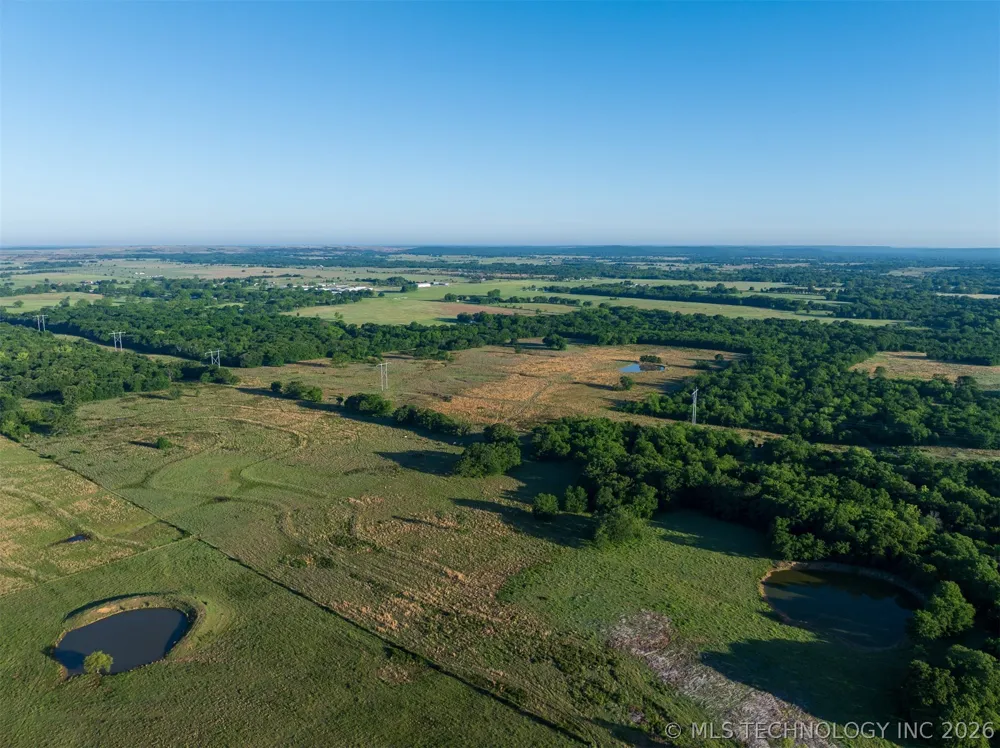 24751 S 200 ROAD Henryetta, OK 74437