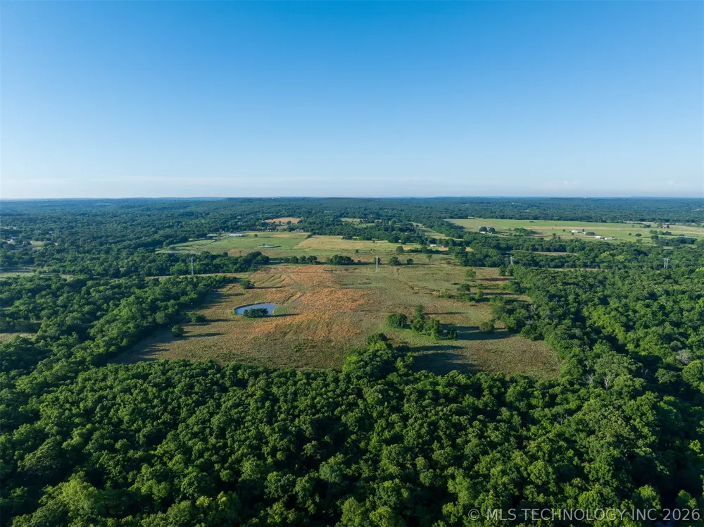 24751 S 200 ROAD Henryetta, OK 74437