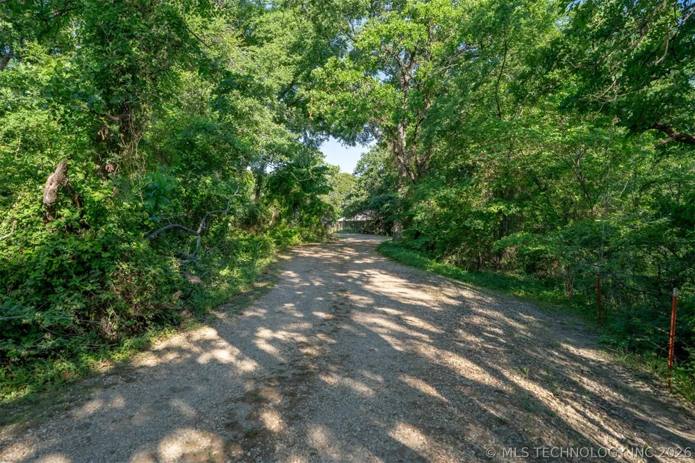 24751 S 200 ROAD Henryetta, OK 74437