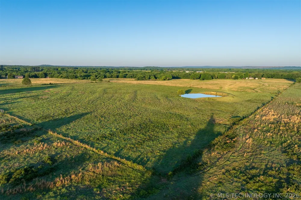 24751 S 200 ROAD Henryetta, OK 74437
