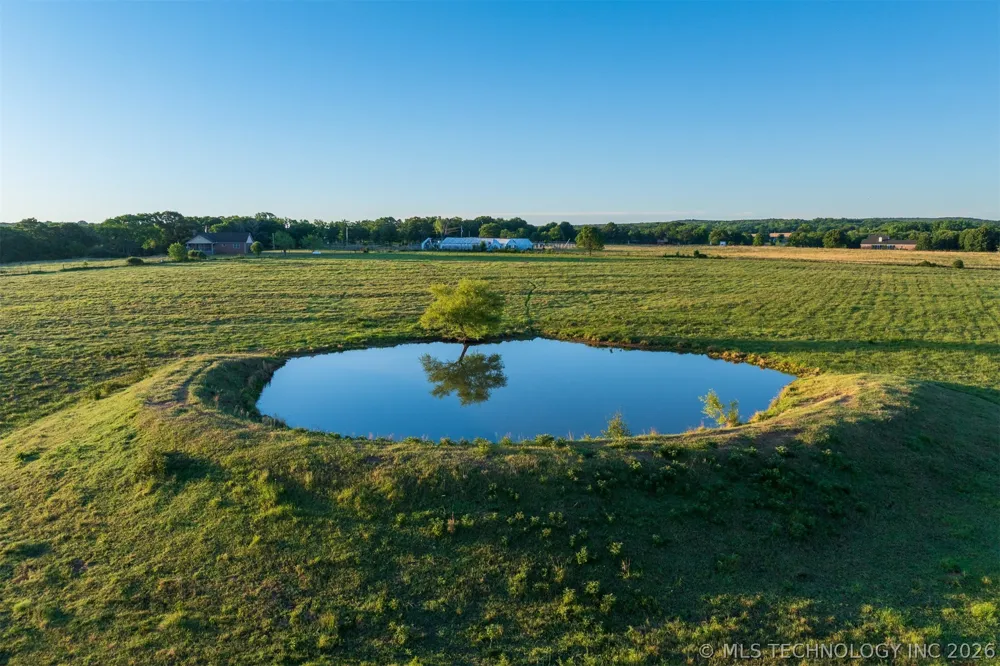 24751 S 200 ROAD Henryetta, OK 74437