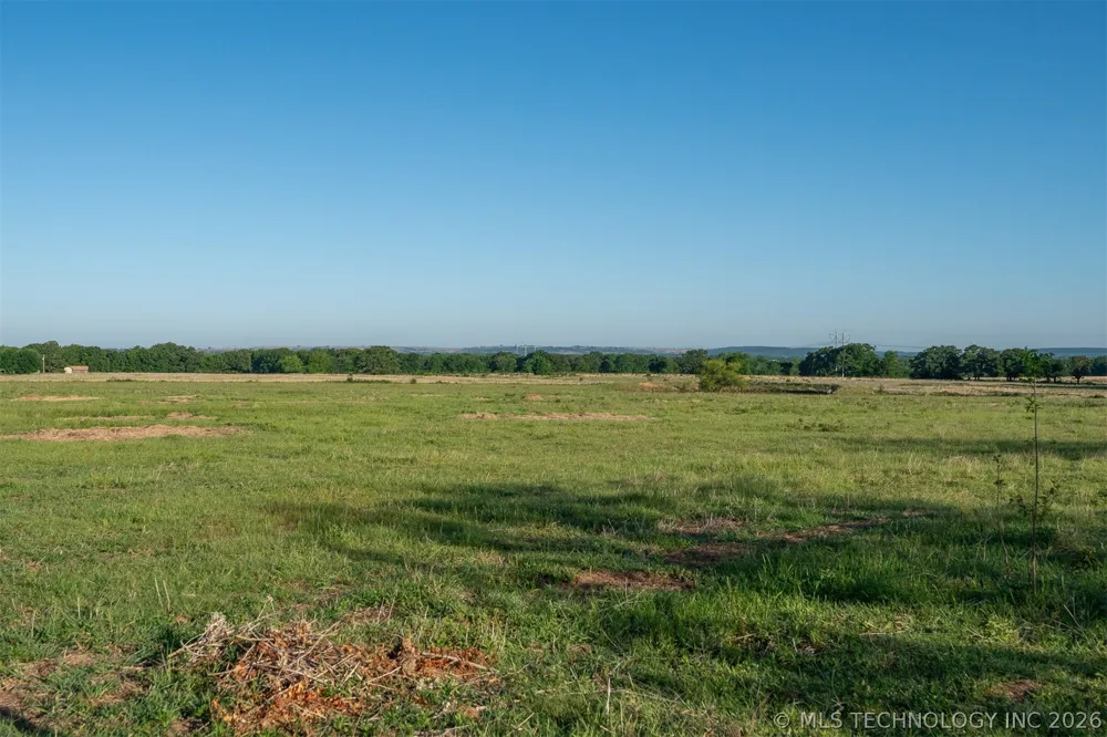 24751 S 200 ROAD Henryetta, OK 74437