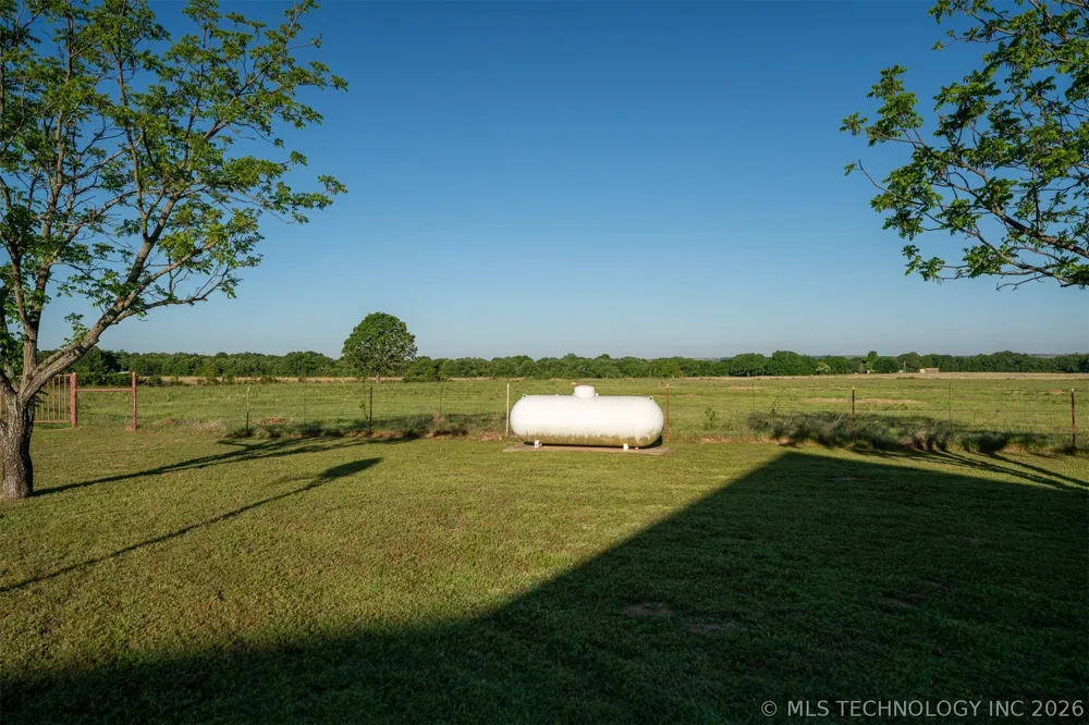 24751 S 200 ROAD Henryetta, OK 74437