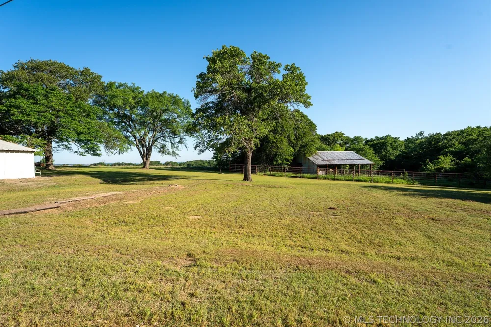 24751 S 200 ROAD Henryetta, OK 74437