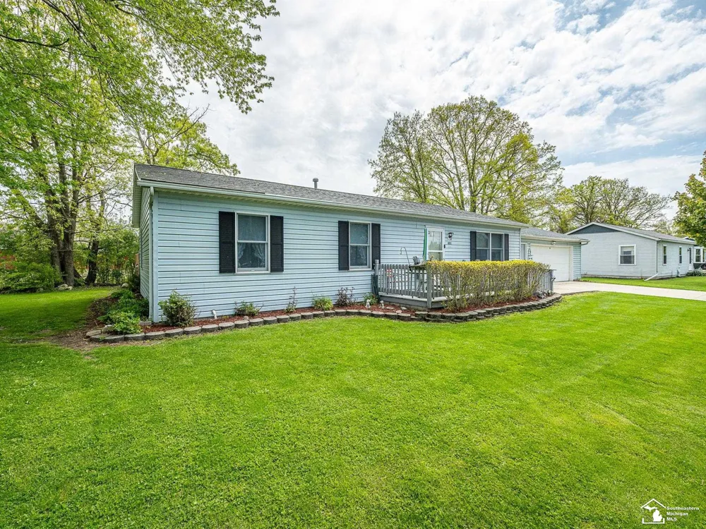 4972 Elm Street Frenchtown Township, MI 48166