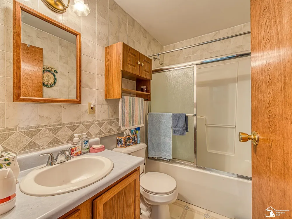 4972 Elm Street Frenchtown Township, MI 48166