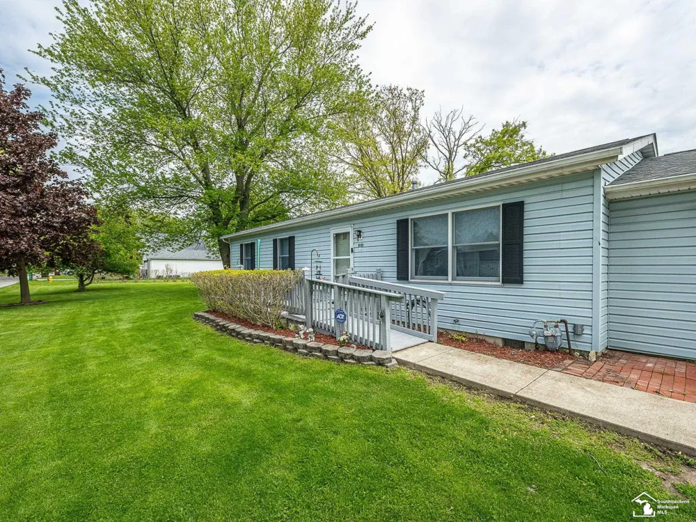 4972 Elm Street Frenchtown Township, MI 48166