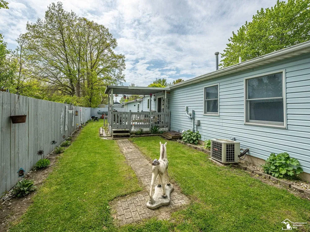 4972 Elm Street Frenchtown Township, MI 48166
