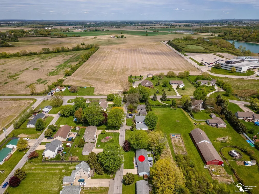 4972 Elm Street Frenchtown Township, MI 48166