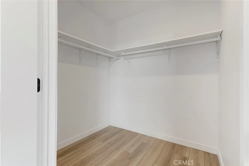 14810 Delano Street #204 Van Nuys, CA 91411
