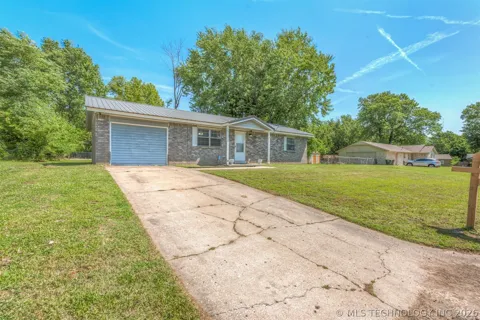 28637 E 137th Street