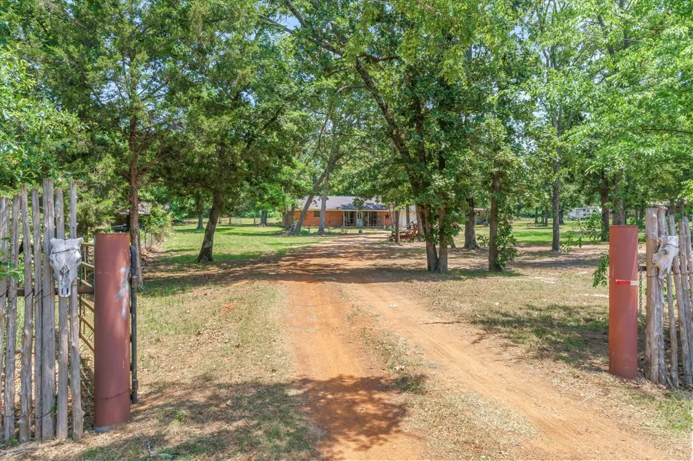 7611 Fm 314 Ben Wheeler, TX 75754