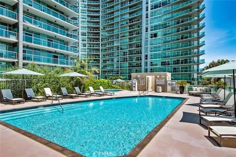 13650 Marina Pointe Drive #1506