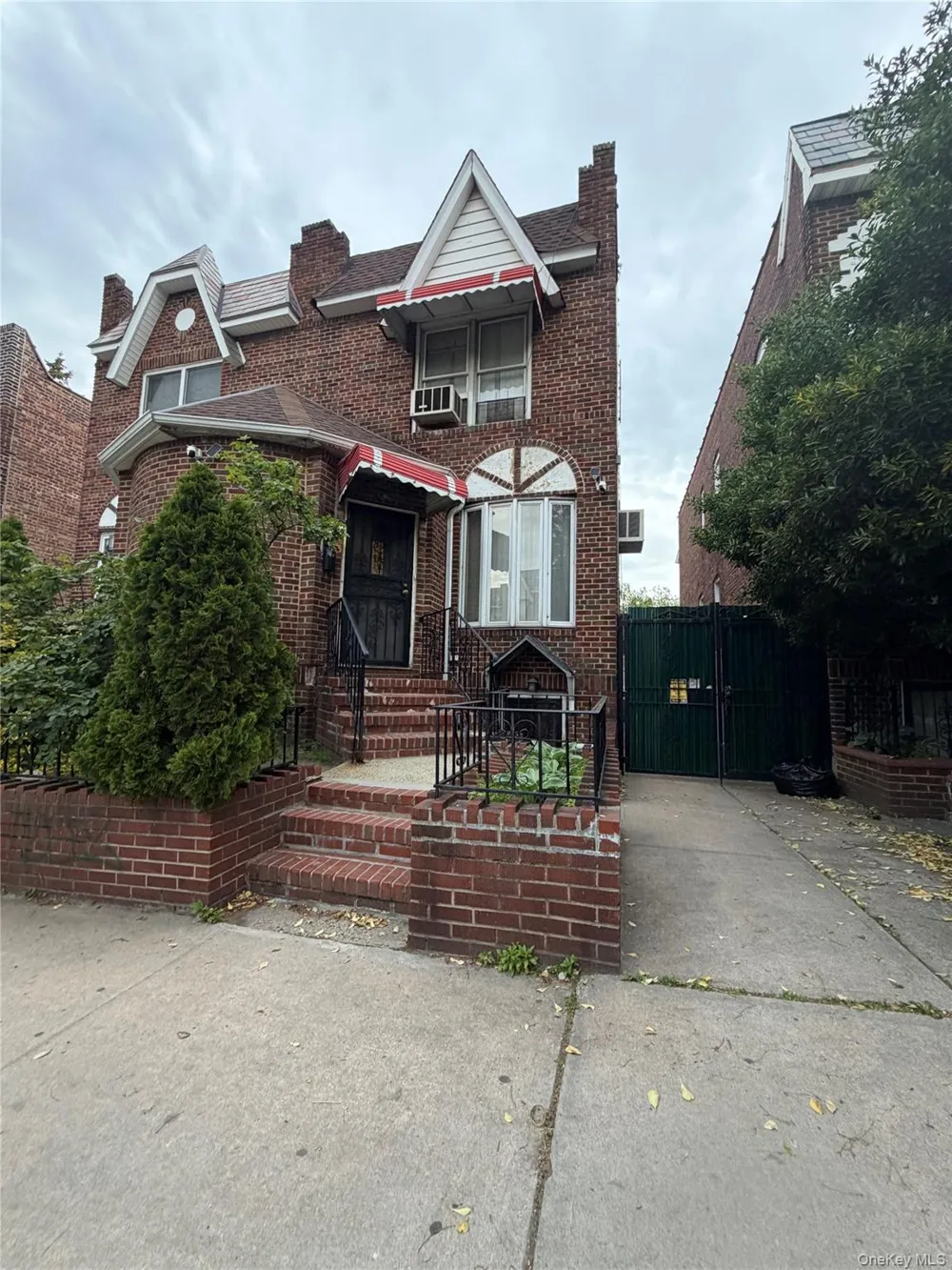 3007 84th Street East Elmhurst, NY 11370