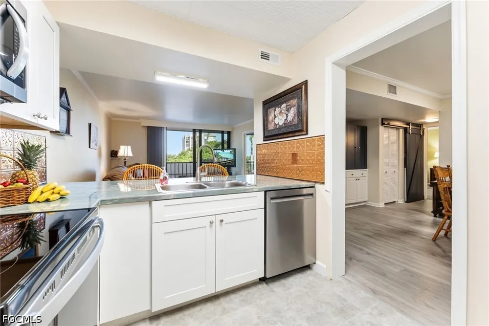 Key Drive #209 North Fort Myers, FL 33903