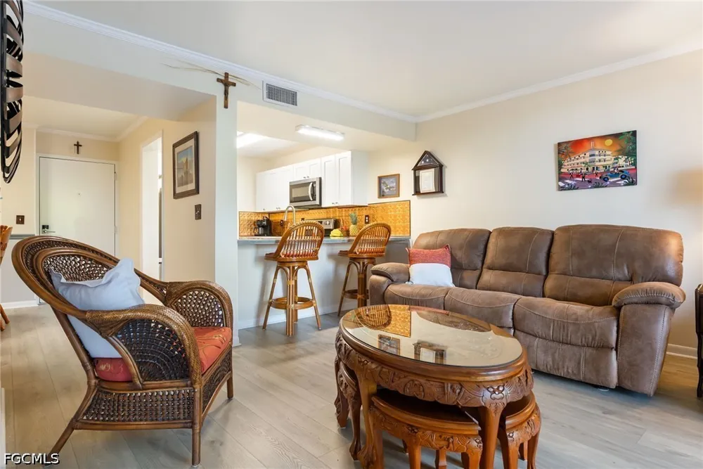 Key Drive #209 North Fort Myers, FL 33903