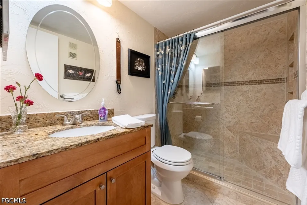 Key Drive #209 North Fort Myers, FL 33903